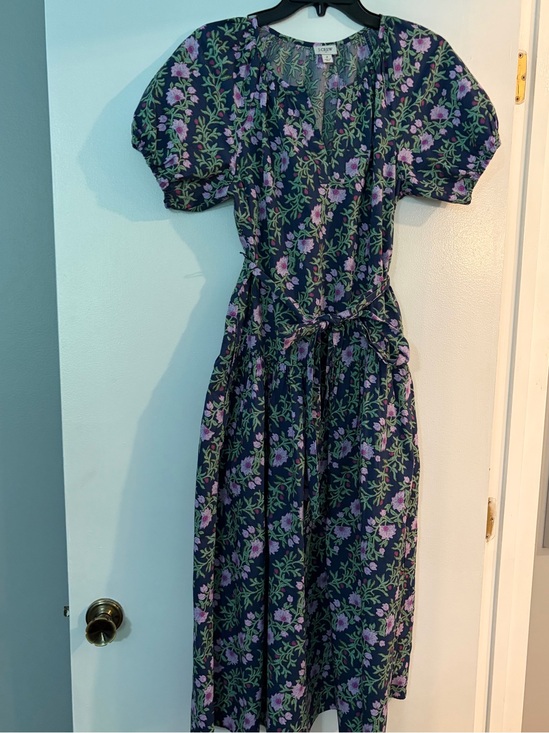 J. Crew Dresses & Skirts - J Crew Puff-Sleeve Midi Dress in Navy and Lavender with pockets